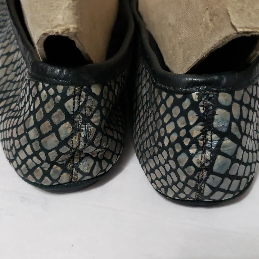 BERNARDO Snake Print Ballet‎ Flat Shoes